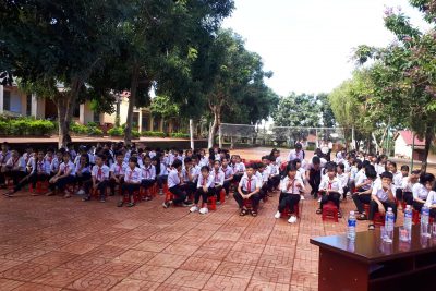 Thư viện trường THCS Trần Phú khen thưởng bạn đọc tích cực trong hoạt động thư viện năm học 2018-2019